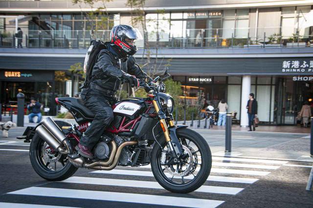 画像: 横浜ハンマーヘッドにFTR1200オーナーが続々と集結。名古屋や大阪など遠方から駆けつけたライダーもいらっしゃいました!