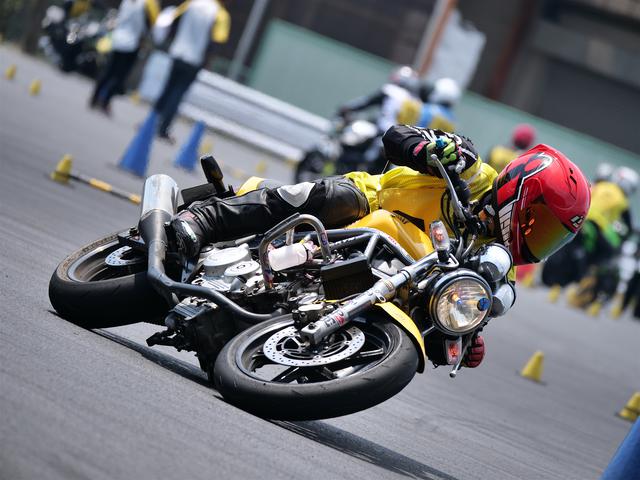 画像: フロントフォークにCB400SFやNSR250Rのパーツが流用できるのをはじめ、他車種からの純正流用できるパーツが豊富にあるのもVTR250のメリットのひとつだろう。