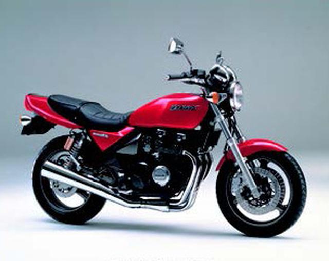 画像: ●空冷4ストDOHC4バルブ並列4気筒●399cc●53PS/11000rpm●3.6kg-m/9500rpm●183kg●110/80-17・140/70-87●58万円