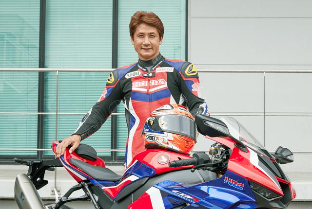 画像: CBR開発ライダーの伊藤真一氏(写真:CBR1000RR-Rティザーサイトより) www.honda.co.jp