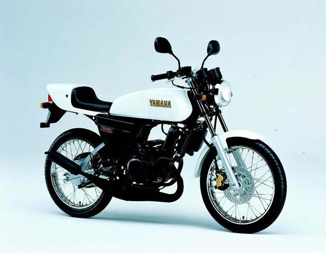 画像: ●水冷2ストクランクケースリードバルブ単気筒●49cc●7.2PS/10000rpm●0.63kg-m/7500rpm●80kg●70/100-17・80/90-17●24万9000円