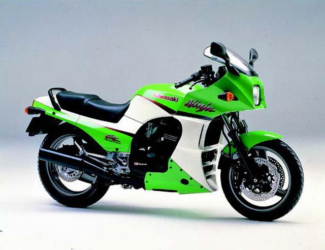 画像: ●水冷4ストDOHC4バルブ並列4気筒●908cc●86PS/9000rpm●7.3kg-m/6500rpm●234kg●120/70R17・150/70R18●79万9000円