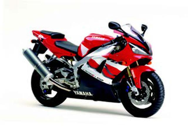 画像: ●水冷4ストDOHC5バルブ並列4気筒●998cc●150PS/10000rpm●11.0kg-m/8500rpm●175kg●120/70ZR17・190/50ZR17●輸出車