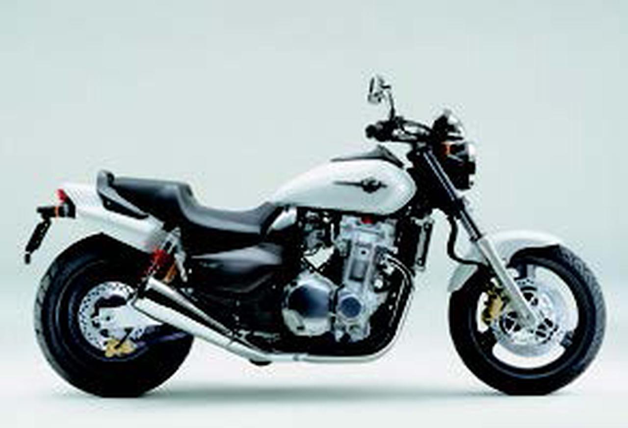 ホンダ X4 タイプLD 2000 年 3月 - 日本バイク100年史アルバムの続きを
