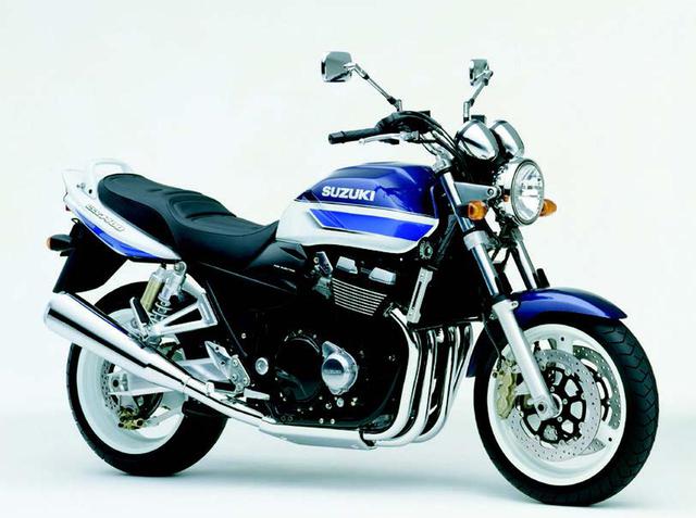 画像: ●油冷4ストDOHC4バルブ並列4気筒●1401cc●100PS/6500pm●12.8kg-m/5000rpm●228kg●120/70ZR17・190/50ZR17●99万8000円
