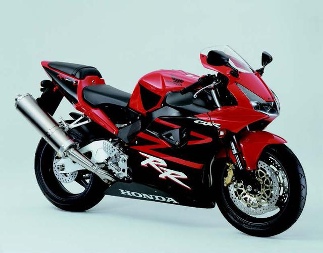 画像: ●水冷4ストDOHC4バルブ並列4気筒●954cc●91PS/10500rpm●8.9kg-m/5500rpm●195kg●120/70ZR17・190/50ZR17●105万円