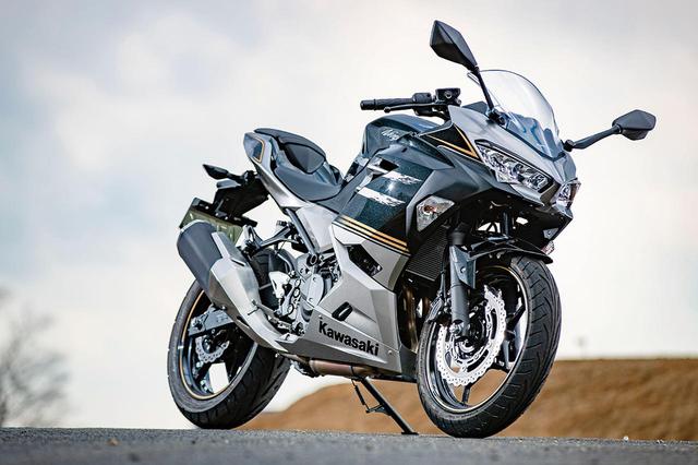 画像: 最高出力:37PS/12500rpm 最大トルク:2.3kg-m/10000rpm 価格:65万4500円