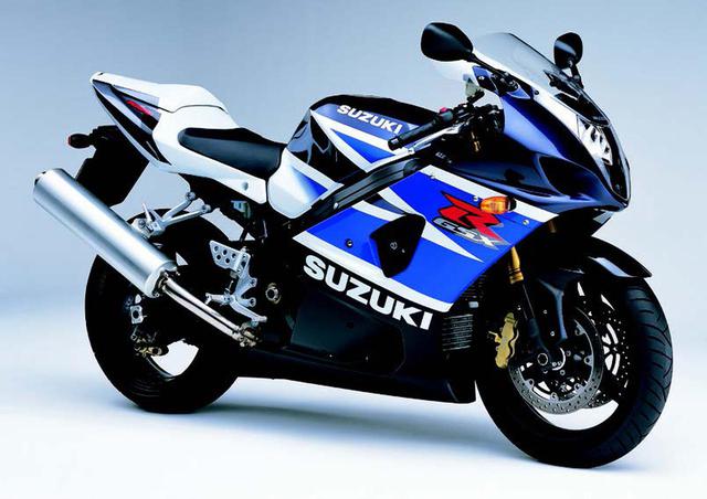 画像: ●水冷4ストDOHC4バルブ並列4気筒●988cc●164PS/10800rpm●11.3kg-m/8400rpm●168kg●120/70ZR17・190/50ZR17●輸出車