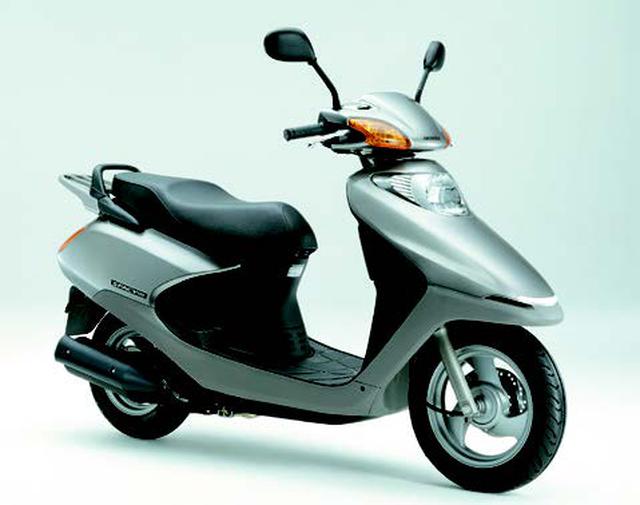 画像: ●空冷4ストOHC2バルブ単気筒●102cc●7.1PS/7500rpm●0.8kg-m/5000rpm●94kg●90/90-12・100/90-10●19万9000円