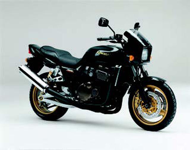 画像: ●水冷4ストDOHC4バルブ並列4気筒●1164cc●100PS/8000rpm●10.4kg-m/6000rpm●223kg●120/70ZR17・180/55ZR17●96万円