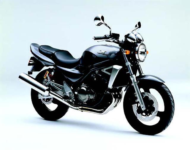 画像: ●水冷4ストDOHC4バルブ並列4気筒●249cc●40PS/14000rpm●2.1kg-m/13000rpm●151kg(乾)●110/70-17・140/70-17●54万4950円