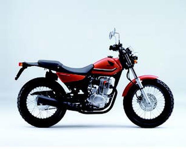 画像: ●空冷4ストOHC2バルブ単気筒●223cc●19PS/7000rpm●2.1kg-m/6000rpm●126kg●120/90-18・120/90-18●33万9000円〜35万9000円