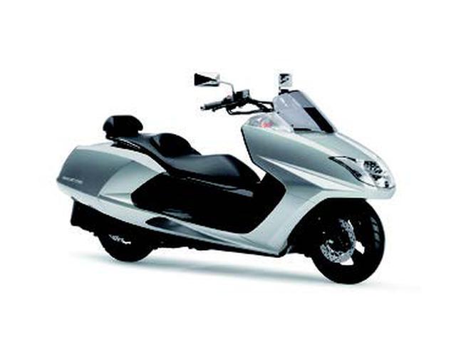 画像: ●水冷4ストDOHC4バルブ単気筒●249cc●20PS/7500rpm●2.1kg-m/5000rpm●198kg●120/70-13・130/70-13●63万円