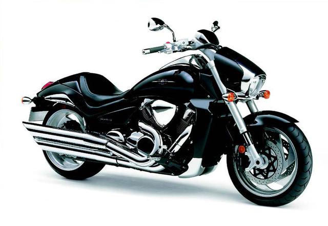 画像: ●水冷4ストDOHC4バルブV型2気筒●1783cc●125.1PS/6200rpm●16.3kg-m/3200rpm●315kg●130/70R18・240/40R18●輸出車
