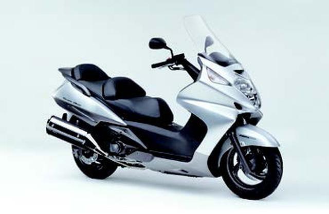 画像: ●水冷4ストDOHC4バルブ並列2気筒●582cc●49PS/7000rpm●5.4kg-m/5500rpm●245kg/249kg●120/80-14・150/70-13●74万9000円/79万9000円(ABS)