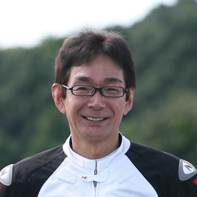 画像: ヘンリービギンズの「防水ツーリングソックス」を履いていれば、ツーリング時のブーツやシューズは自由に選べる!