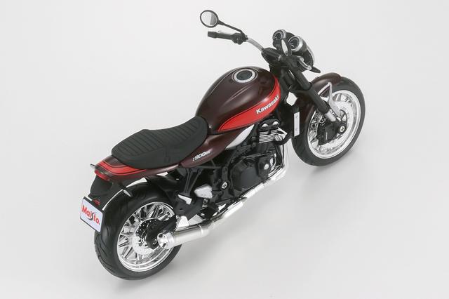 画像: ハンドル、メーターまわりも緻密に再現。2750円というリーズナブルなプライスは、即買いを決断しても後悔することはないだろう。