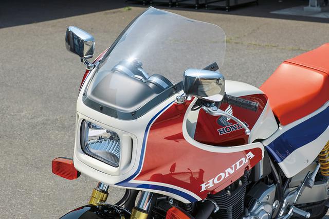 画像: 凸レンズ/めっき仕上げでダンパーゴムや固定部品も付属するCB1100Rめっきミラーは左右各2万円。CB1100Rのリプロパーツでもある。