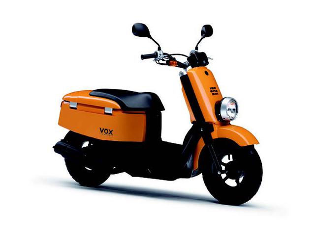 画像: ●水冷4ストOHC3バルブ単気筒●49cc●5.2PS/8000rpm●0.47kg-m/6500rpm●83kg●120/90-12・120/90-12●21万円