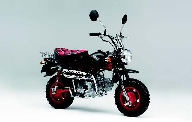画像: ●空冷4ストOHC2バルブ単気筒●49cc●3.1PS/7500rpm●0.32kg-m/6000rpm●58kg●3.50-8・3.50-8●21万5250円