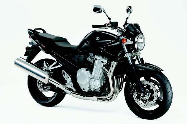 画像: ●水冷4ストDOHC4バルブ並列4気筒●1254cc●100PS/7500rpm●10.9kg-m/3500rpm●229kg●120/70ZR17・180/55ZR17●99万7500円