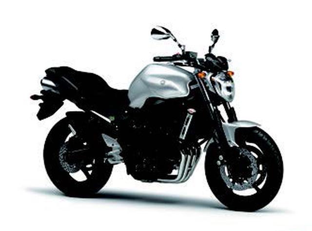 画像: ●水冷4ストDOHC4バルブ並列4気筒●600cc●98PS/12000rpm●6.44kg-m/10000rpm●180kg●120/70ZR17・180/55ZR17●輸出車