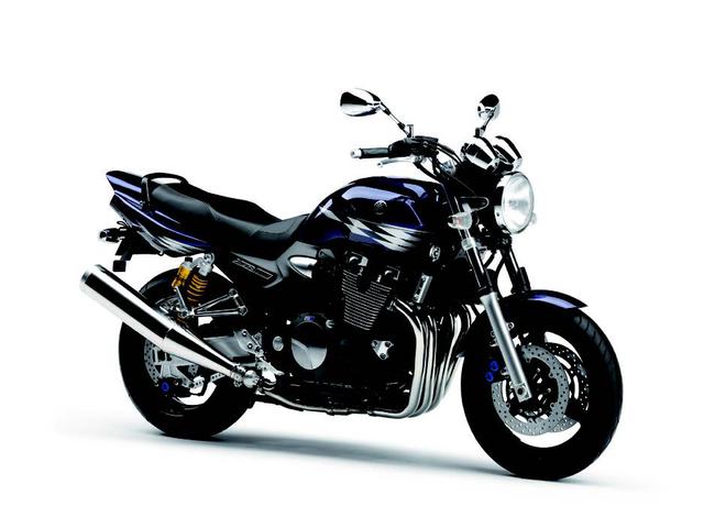 画像: ●空冷4ストDOHC4バルブ並列4気筒●1250cc●100PS/8000rpm●11.0kg-m/6000rpm●222kg●120/70ZR17・180/55ZR17●108万1500円