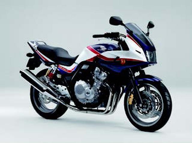 画像: ●水冷4ストDOHC4バルブ並列4気筒●399cc●53PS/10500rpm●3.9kg-m/9500rpm●198kg/203kg●120/60ZR17・160/60ZR17●79万2750円〜89万7750円