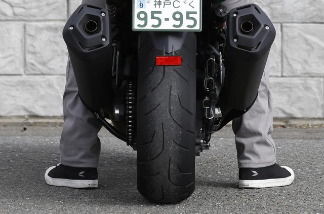 画像2: Ninja ZX-14R の足つき性と燃費をチェック!