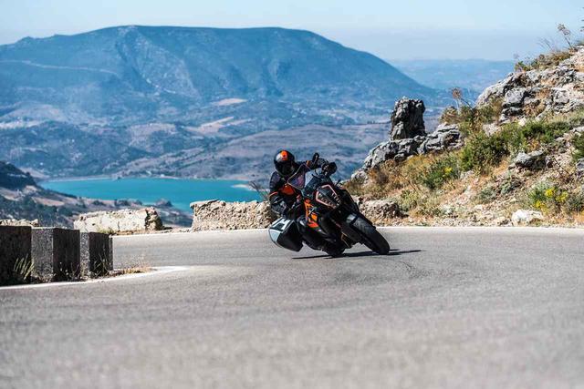 画像: KTM 1290 SUPER ADVENTURE S (オプション装着車)