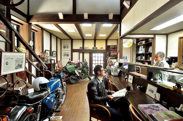 画像: 店内はまさに、ライダーのオアシス。展示されている車両は、長い年月をかけて集められた貴重なものばかり。