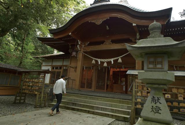 画像: 須須神社 石川県珠洲市三崎町寺家4-2 もともとは、日本海での航海の安全を祈る神でもあったとか。交通安全の神様として祀られている神社の多くは、もともと航海の安全を祈願するためだった所です。バイクで行ける陸の先端。そこに建つこちらで、交通安全を祈願するツーリングはいかがでしょうか。