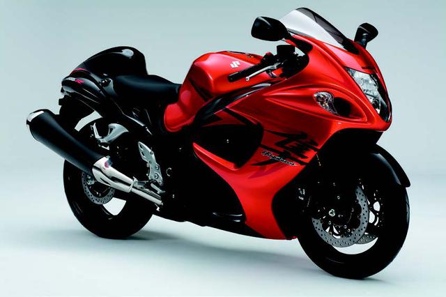画像: ●水冷4ストDOHC4バルブ並列4気筒●1340cc●197PS/9500rpm●15.7kg-m/7500rpm●260kg●805mm●120/70ZR17・190/50ZR17●輸出車