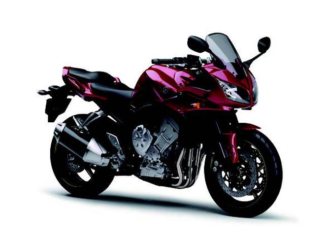 画像: ●水冷4ストDOHC5バルブ並列4気筒●998cc●94PS/9000rpm●8.2kg-m/7500rpm●225kg●120/70ZR17・190/50ZR17●105万円