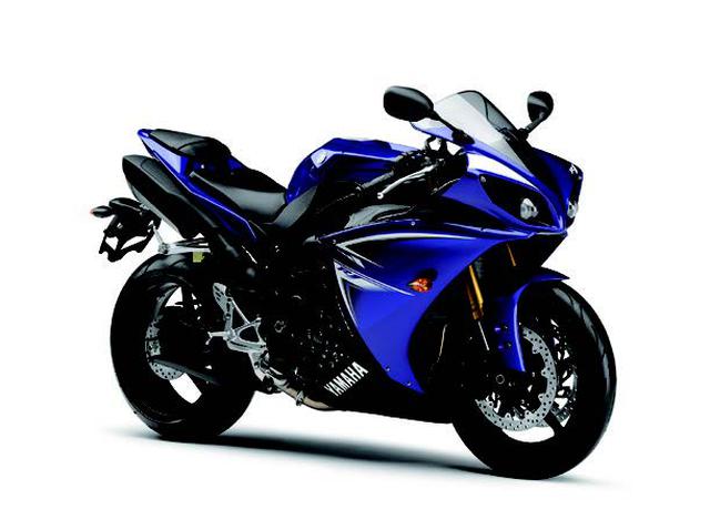 画像: ●水冷4ストDOHC4バルブ並列4気筒●997cc●145PS/11000rpm●10.0kg-m/10000rpm●212kg●120/70ZR17・190/55ZR17●141万7500円