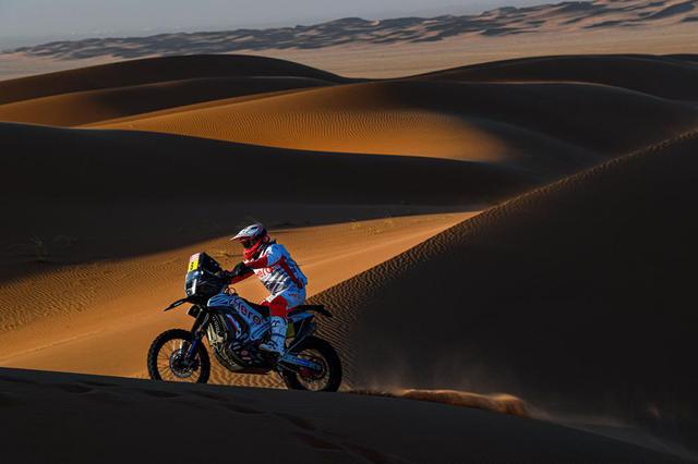 画像: 昨年のダカールラリー2019はTeam HRCから参戦し、今大会はHeroモーターコープから出場したポルトガル人ライダーの「パウロ・ゴンサルベス」が、レース中の事故で亡くなるという訃報が届いてしまいました