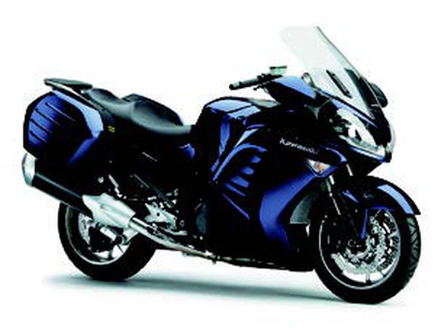 画像: ●水冷4ストDOHC4バルブ並列4気筒●1352cc●150PS/8800rpm●13.9kg-m/6200rpm●304kg●120/70ZR17・190/50ZR17●輸出車