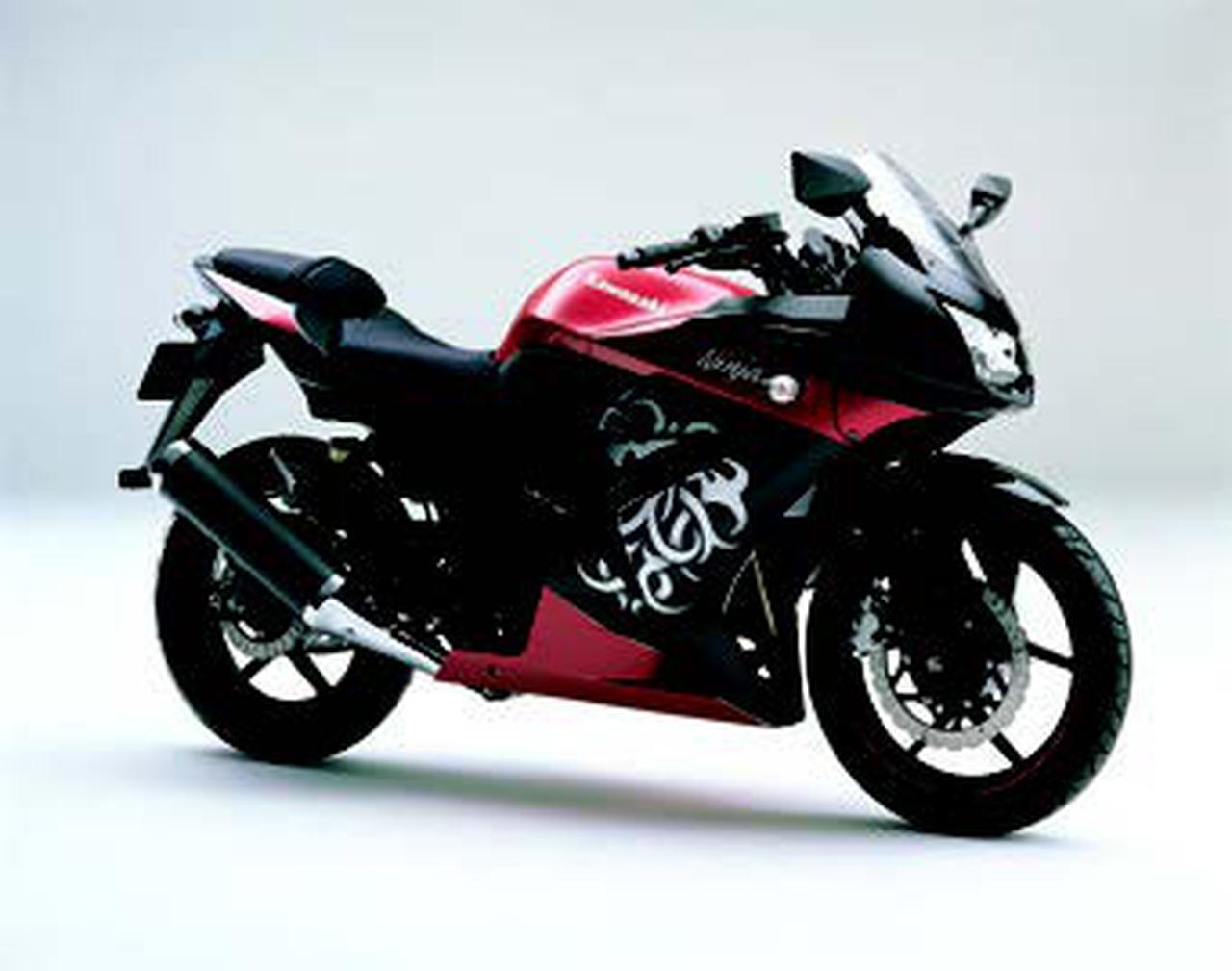 カワサキ ニンジャ250Rスペシャルエディション 2009 年11月 - 日本