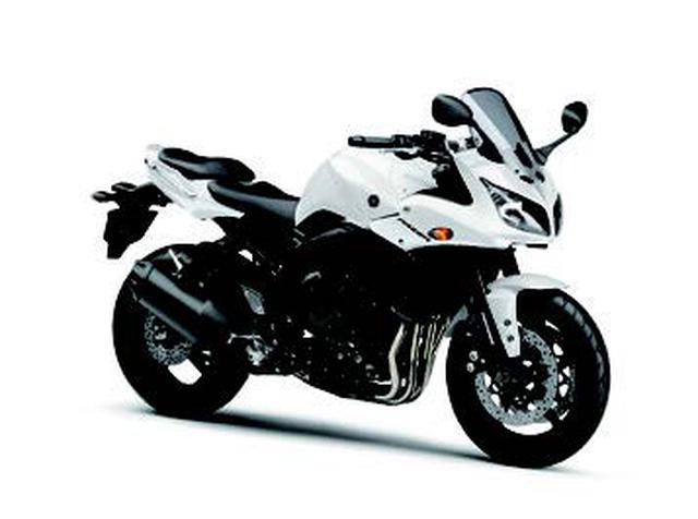 画像: ●水冷4ストDOHC5バルブ並列4気筒●998cc●94PS/9000rpm●8.2kg-m/7500rpm●225kg●120/70ZR17・190/50ZR17●105万円