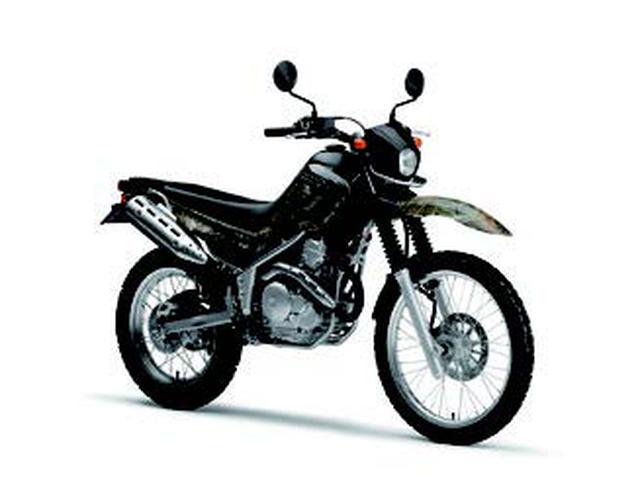 画像: ●空冷4ストOHCバルブ単気筒●249cc●18PS/7500rpm●1.9kg-m/6500rpm●130kg●2.75-21 ・120/80-18●51万9750円