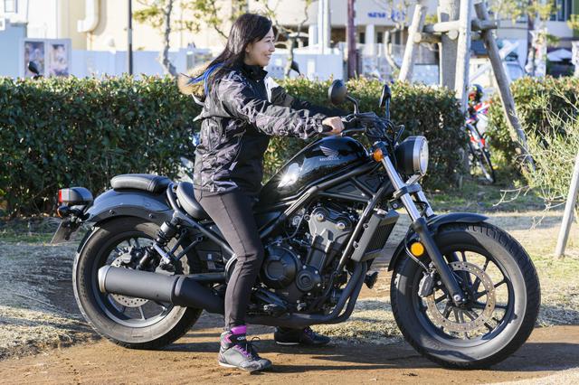 画像1: ごはんの後はバイク談義♪
