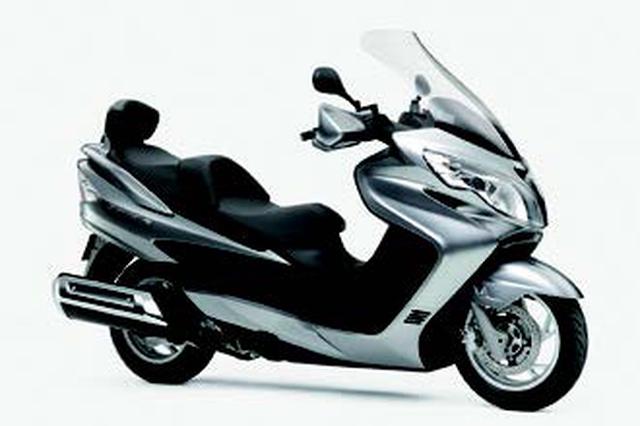 画像: ●水冷4ストDOHC4バルブ単気筒●249cc●26PS/7500rpm●2.5kg-m/6000rpm●218kg●120/80-14・150/70-13●67万2000円