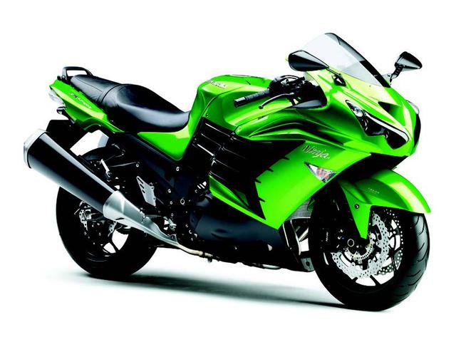 画像: ●水冷4ストDOHC4バルブ並列4気筒●1441cc●200PS/10000rpm●16.6kg-m/7500rpm●265kg/268kg(ABS)●120/70ZR17・190/50ZR17●輸出車
