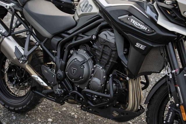 画像4: 【ニューモデル】トライアンフのフラッグシップ・アドベンチャー「TIGER 1200 DESERT スペシャルエディション」が2020年春に発売されます!