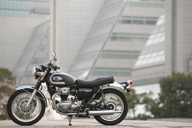画像1: W800は何が違う?