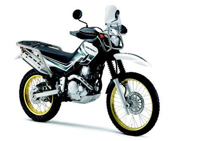 画像: ●空冷4ストOHC2バルブ単気筒●249cc●18PS/7500rpm●1.9kg-m/6500rpm●130kg●2.75-21・120/80-18●54万3900円※価格以外の諸元はスタンダードモデルのもの