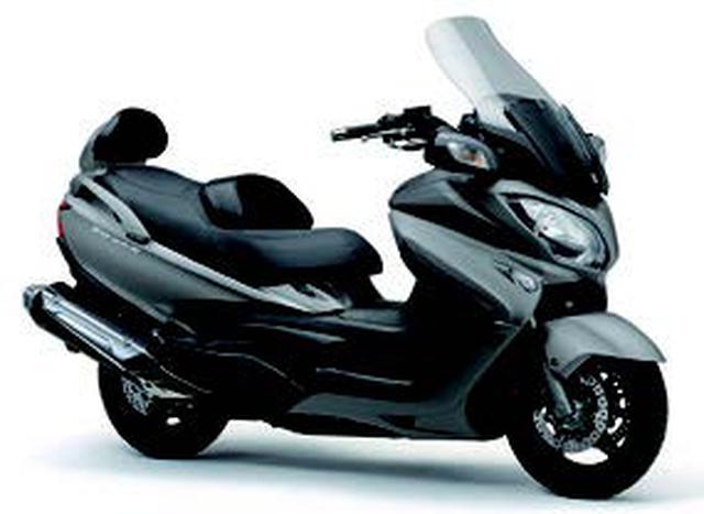 画像: ●水冷4ストDOHC4バルブ並列2気筒●638cc●50PS/7000rpm●6.1kg-m/5000rpm●277kg●120/70R15・160/60R14●111万3000円