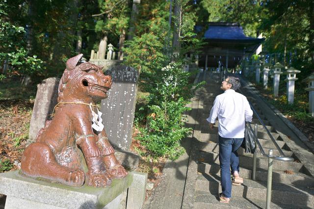 画像: 参道には、地域の子どもたちが作った狛犬もあります。同じものはなく、見ているだけで楽しかったです。