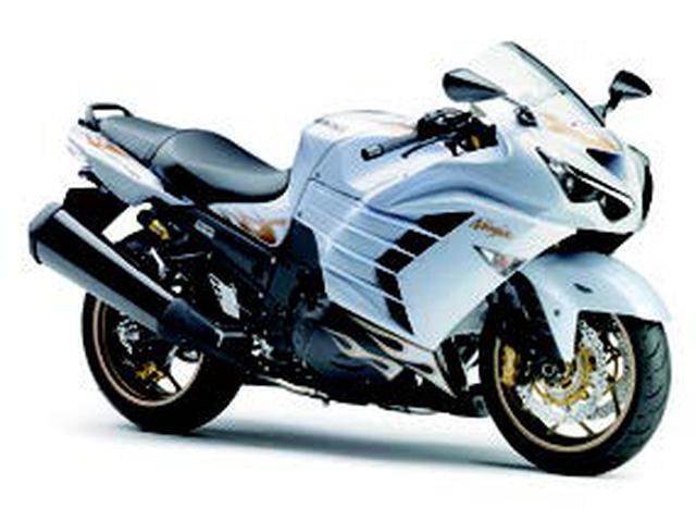 画像: ●水冷4ストDOHC4バルブ並列4気筒●1441cc●200PS/10000rpm●16.6kg-m/7500rpm●268kg●120/70ZR17・190/50ZR17●輸出車