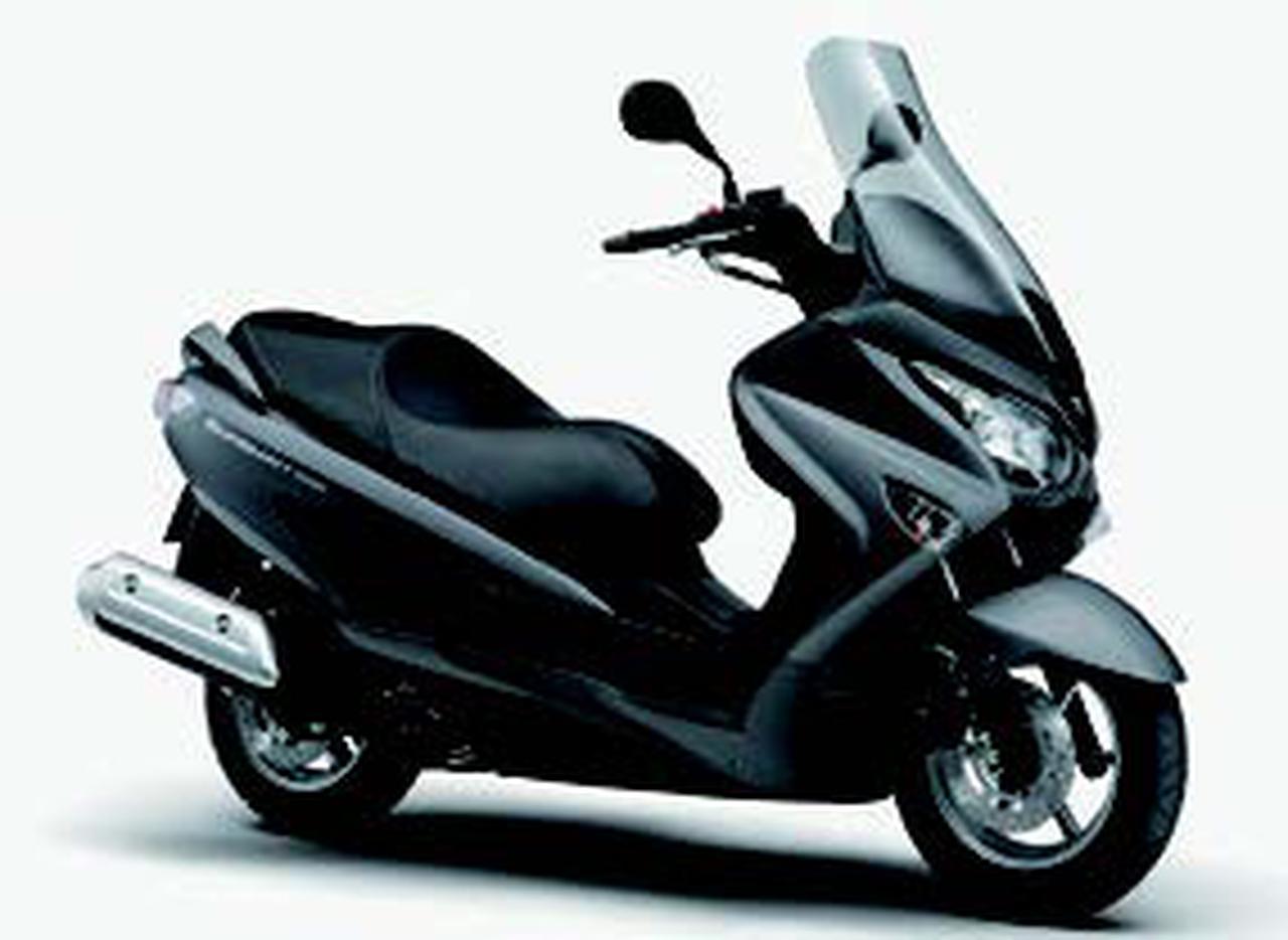 バーグマン200  Ｌ４　2014年製　走行距離9,000km未満　 スズキ バーグマン200 2014 年2月 - 日本バイク100年史アルバムの続き